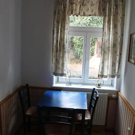 Zentral Im Gruenen * ツィッタウ